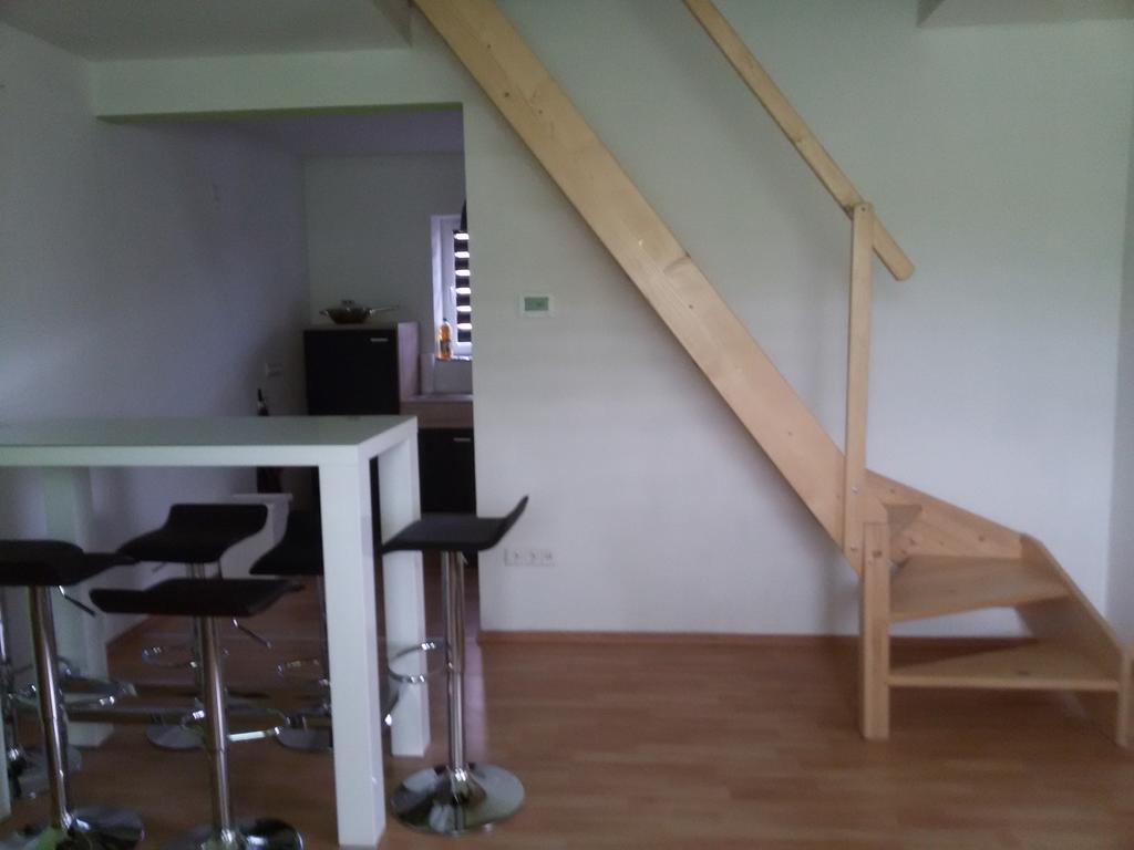 Gastehaus Nickolai Apartment Flomborn Exterior foto